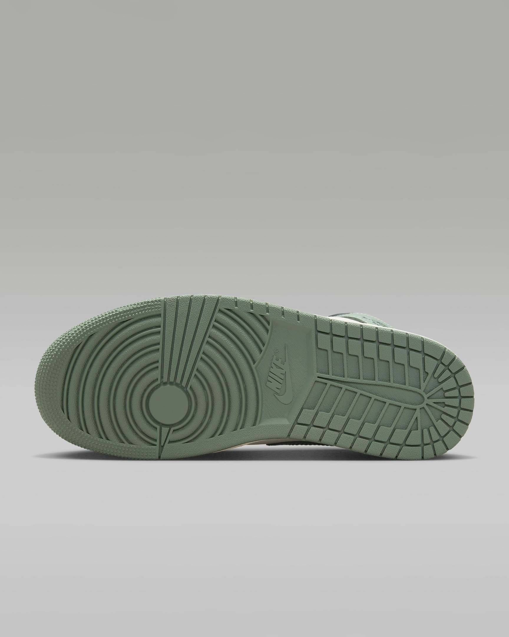 Дамски Кецове NIKE WMNS AIR JORDAN 1 MID - Ballistic-sport