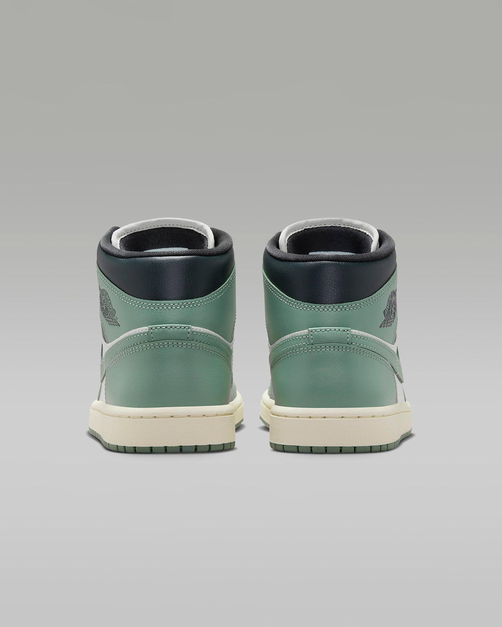 Image of Дамски Кецове NIKE WMNS AIR JORDAN 1 MID - Ballistic-sport