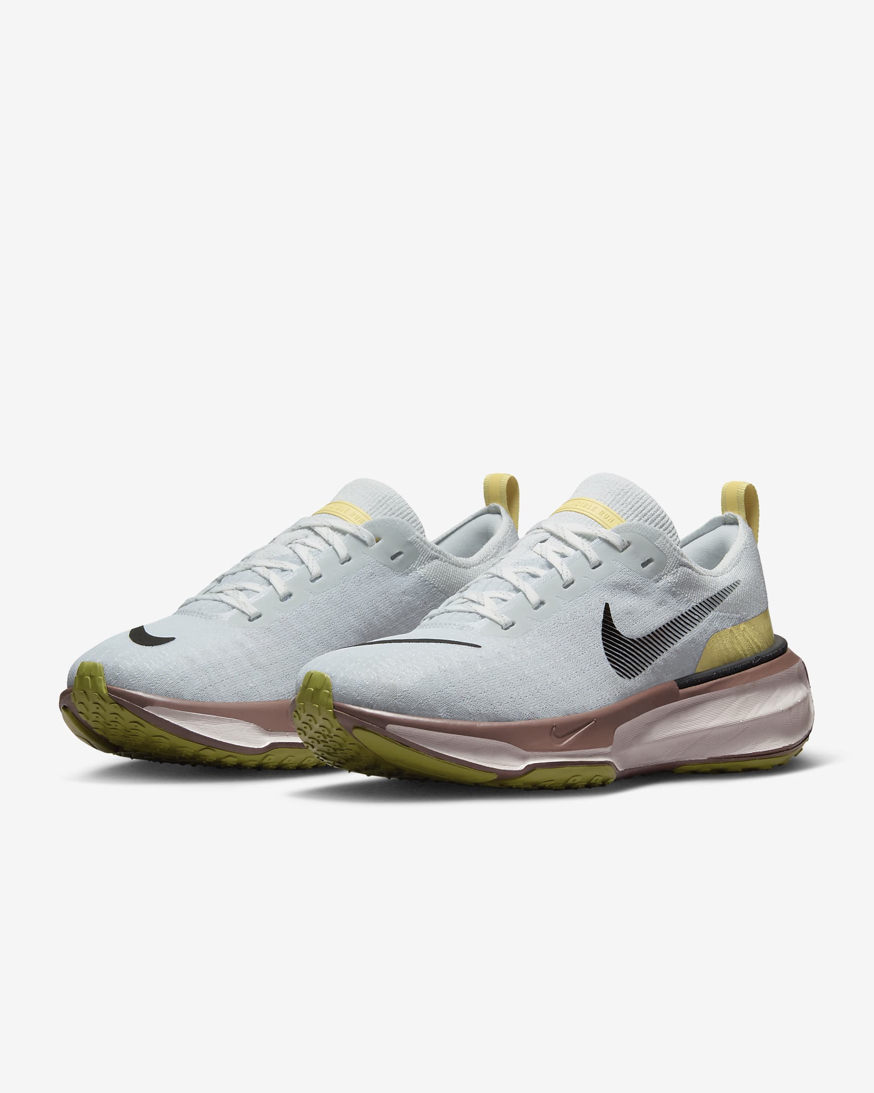 Image of Дамски Маратонки NIKE WMNS ZOOMX INVINCIBLE RUN FK 3 - Ballistic-sport