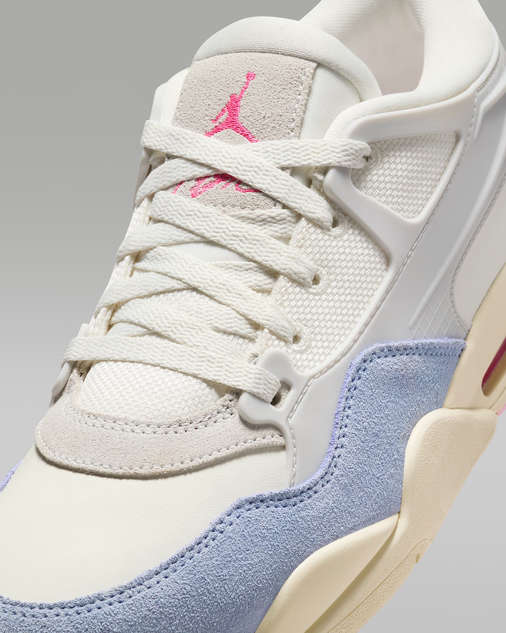 Image of Дамски Кецове NIKE WMNS AIR JORDAN 4 RM ESTR