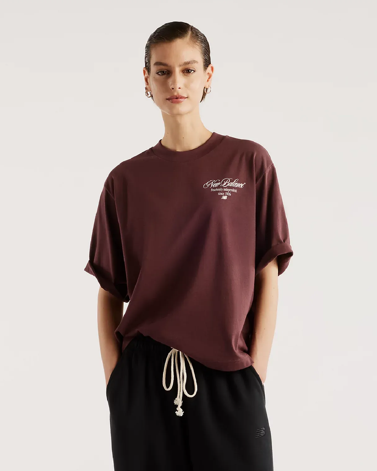 Image of Дамска Тениска NEW BALANCE SHIRT PRESSED FLOWERS RELAXED T-SHIRT