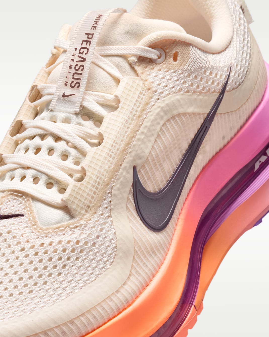 Image of Дамски Маратонки NIKE W NIKE PEGASUS PREMIUM HQ2593-113- Ballistic sport, Балистик