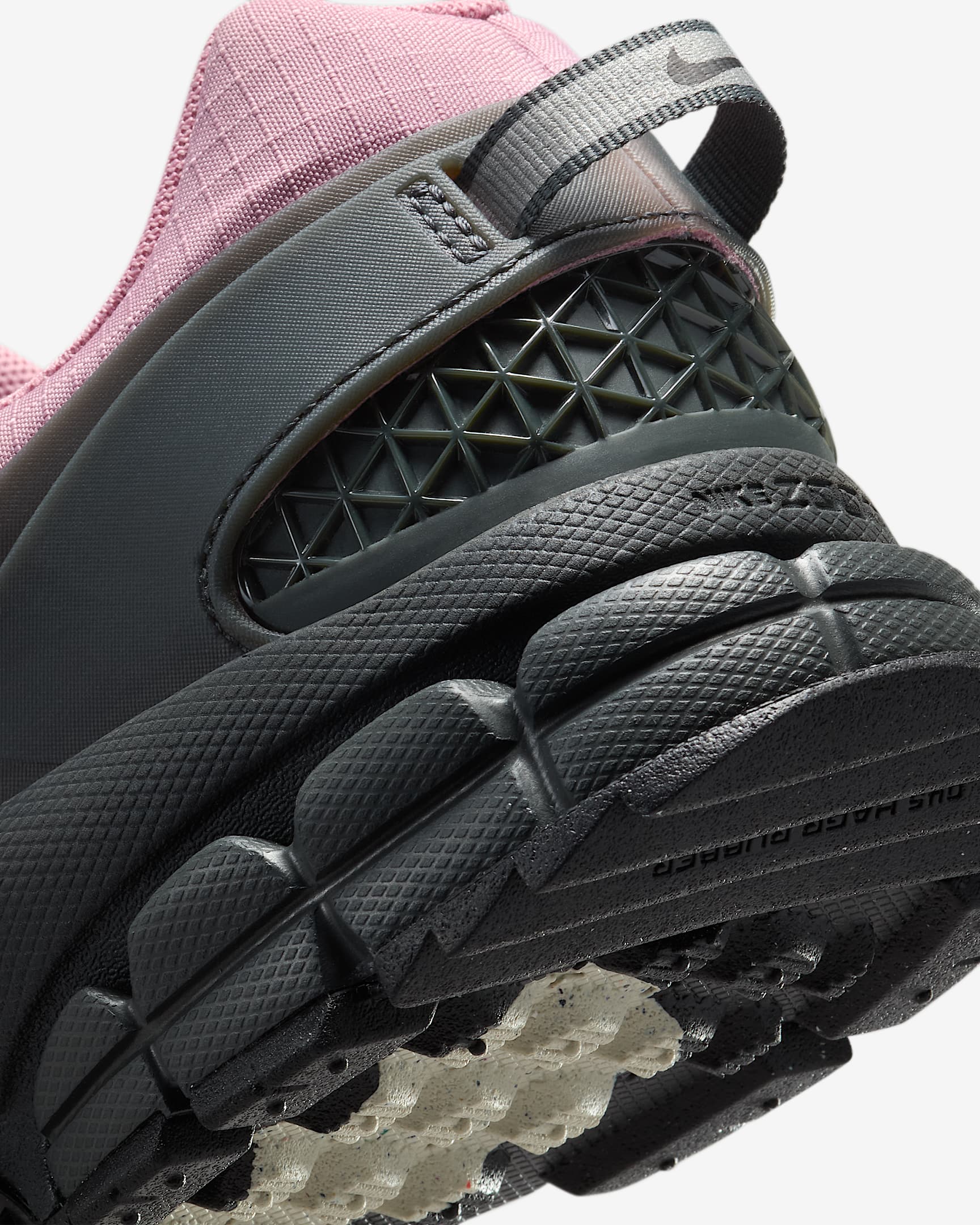 Women's Sneakers NIKE W NIKE ZOOM VOMERO ROAM