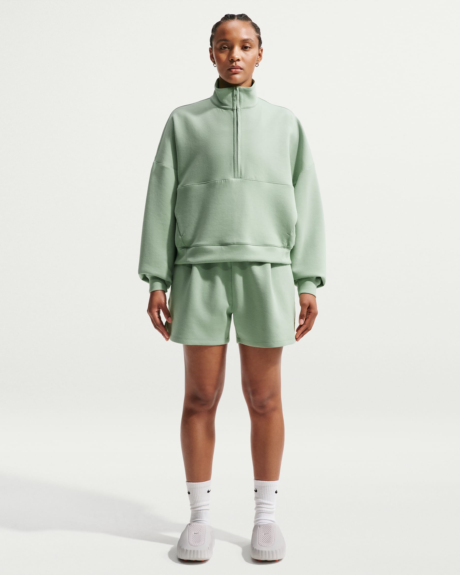 Image of Дамски Къс панталон NIKE W NK 24.7 DF SHORT SOFT KNIT HQ8179-006-- Ballistic sport, Балистик