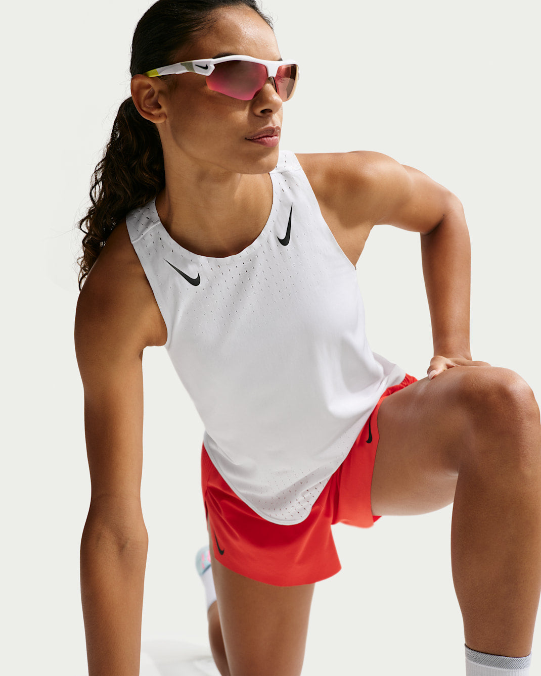 Image of Дамски Потник NIKE W NK ARSWFT DFADV SINGLET IF1252-100- Ballistic sport, Балистик