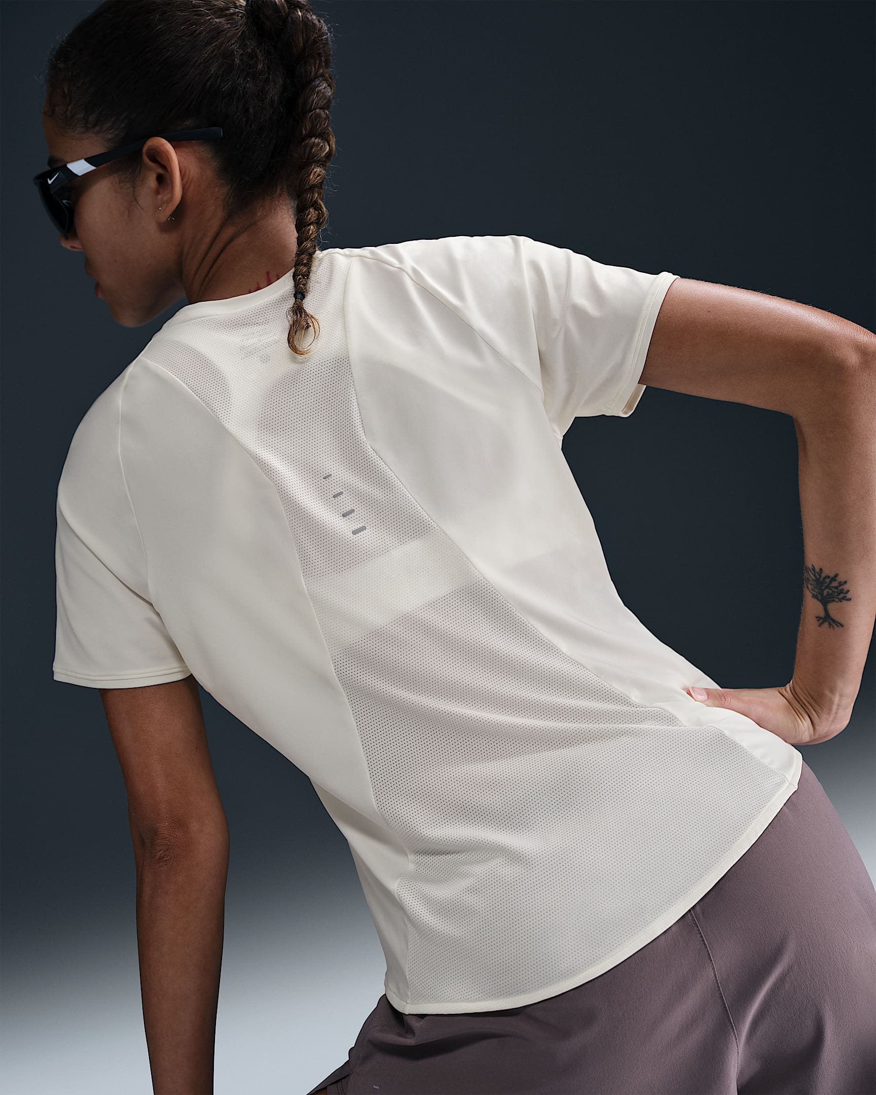 Дамска Тениска NIKE W NK SWIFT DF SS TOP