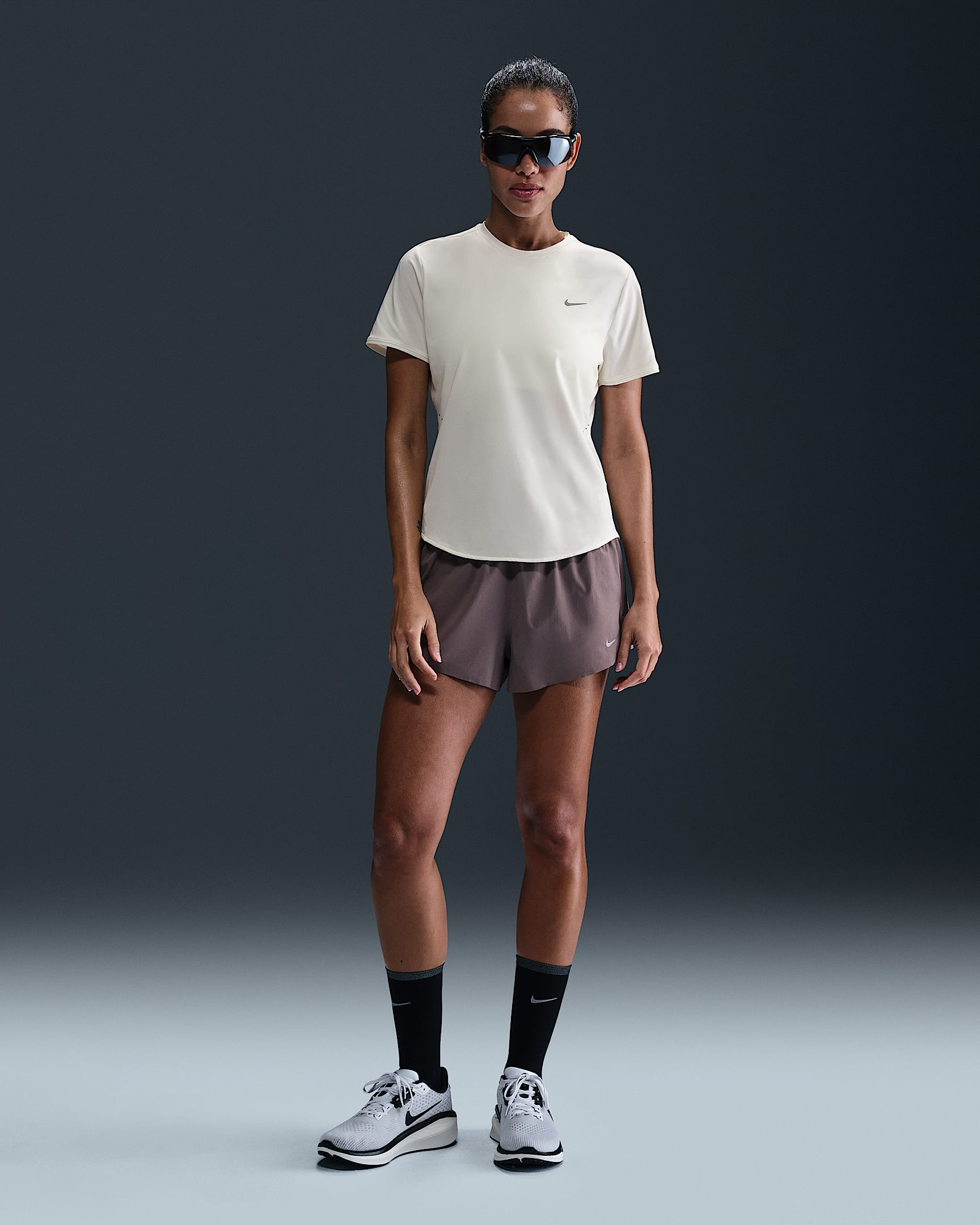 Image of Дамска Тениска NIKE W NK SWIFT DF SS TOP