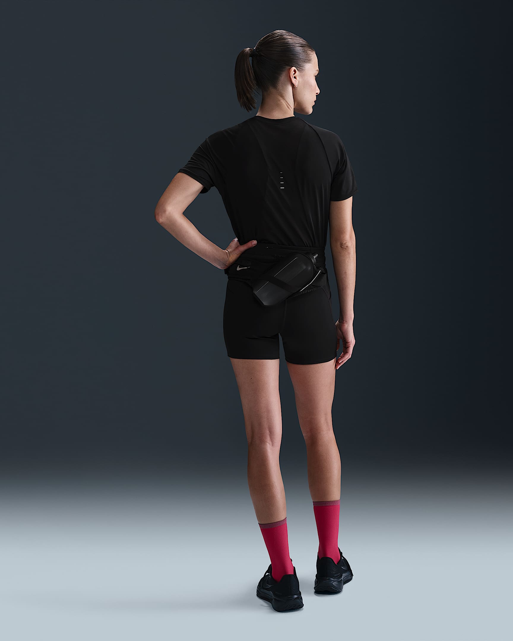 Дамска Тениска NIKE W NK SWIFT DF SS TOP