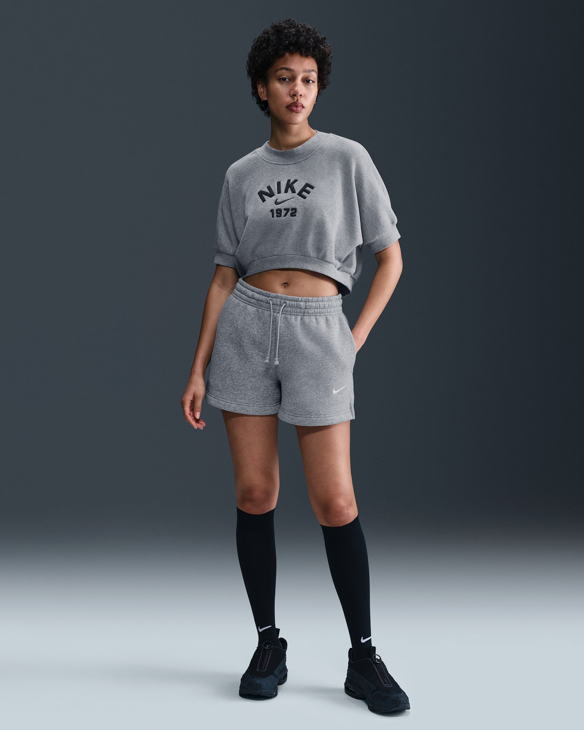 Image of Дамски Къс панталон NIKE W NSW PHNX FLC MR STD 4IN SHRT IH2108-063- Ballistic sport, Балистик