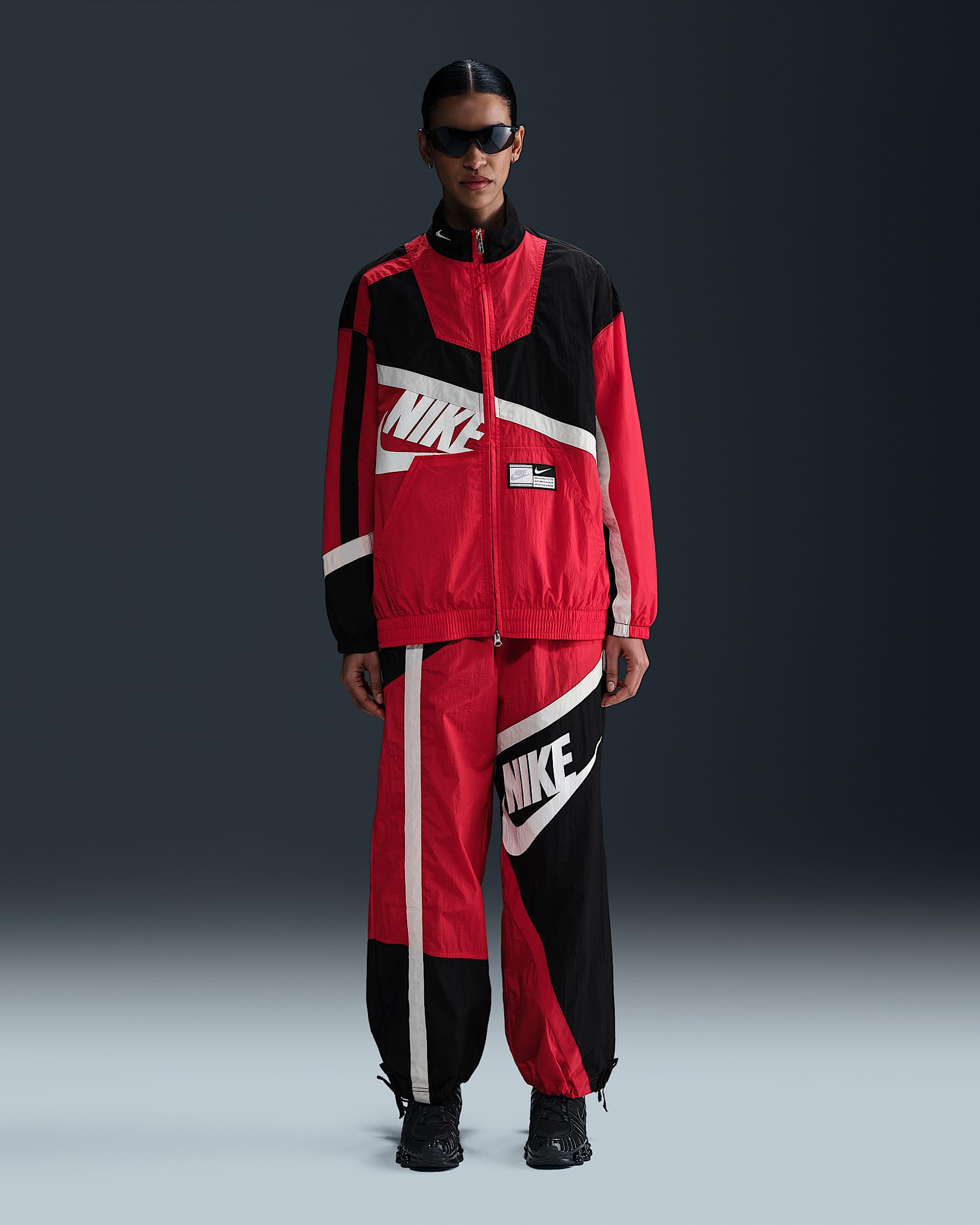 Image of Дамско Яке NIKE W NSW STREET WVN JKT