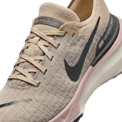 Image of Дамски Маратонки NIKE W ZOOMX INVINCIBLE RN FK 3 PRM