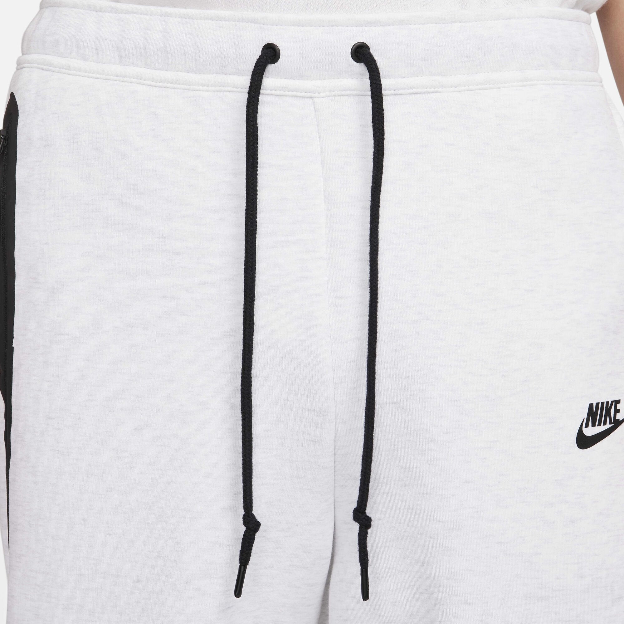 Image of Мъжки Къс панталон NIKE M NK TCH FLC SHORT