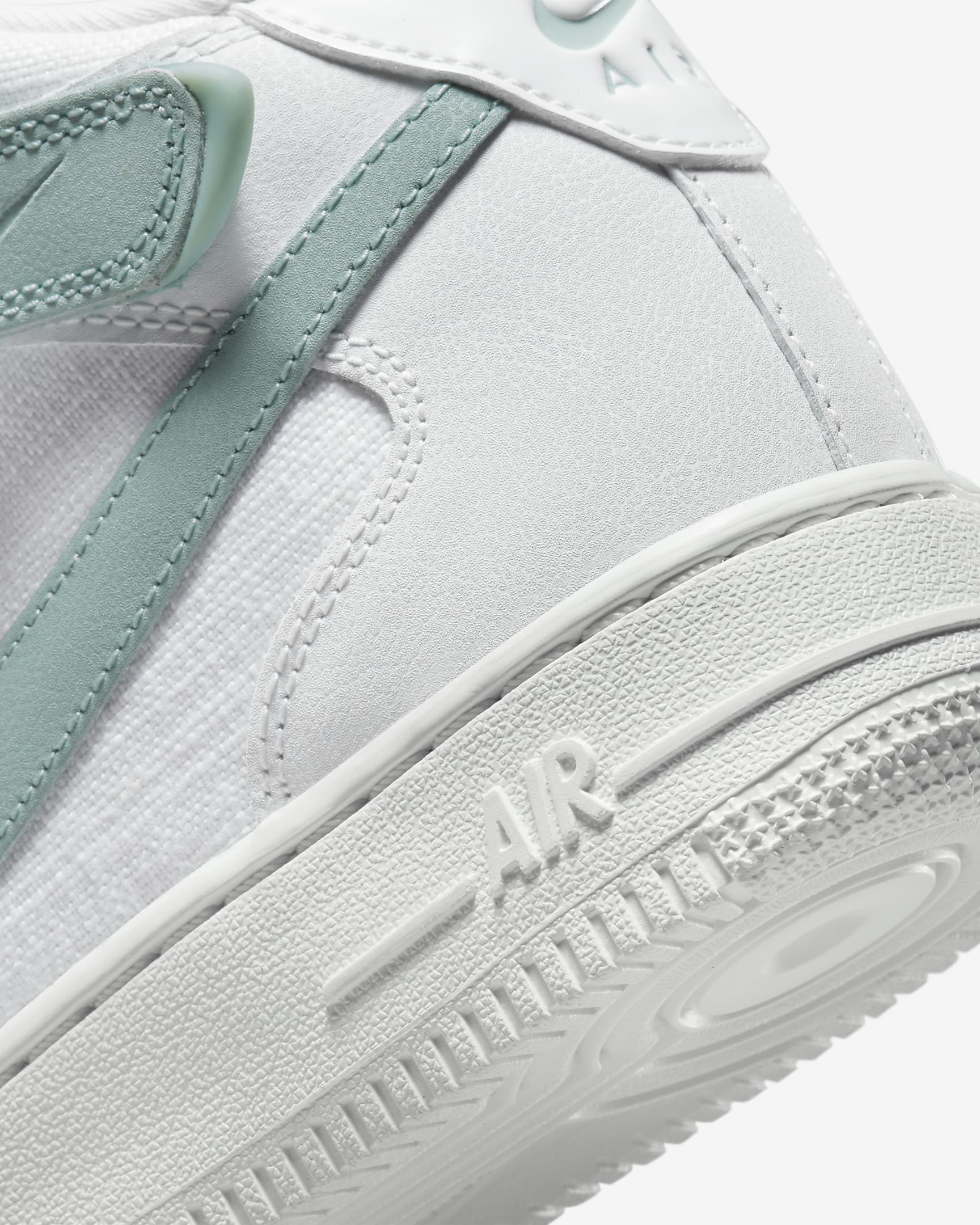 Дамски Кецове NIKE WMNS AIR FORCE 1 `07 MID - Ballistic-sport