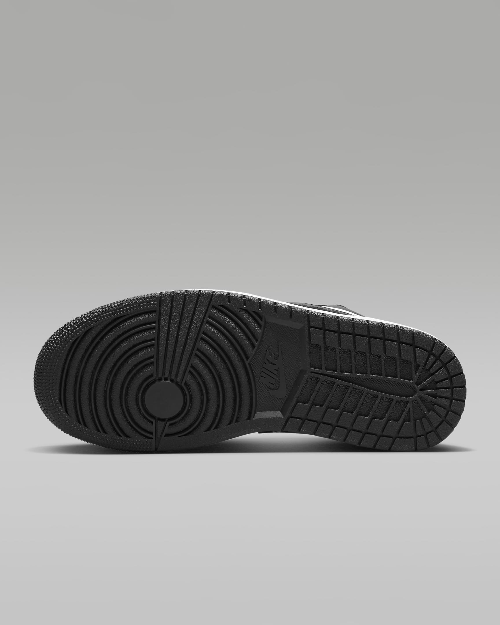 Дамски Кецове NIKE WMNS AIR JORDAN 1 LOW - Ballistic-sport