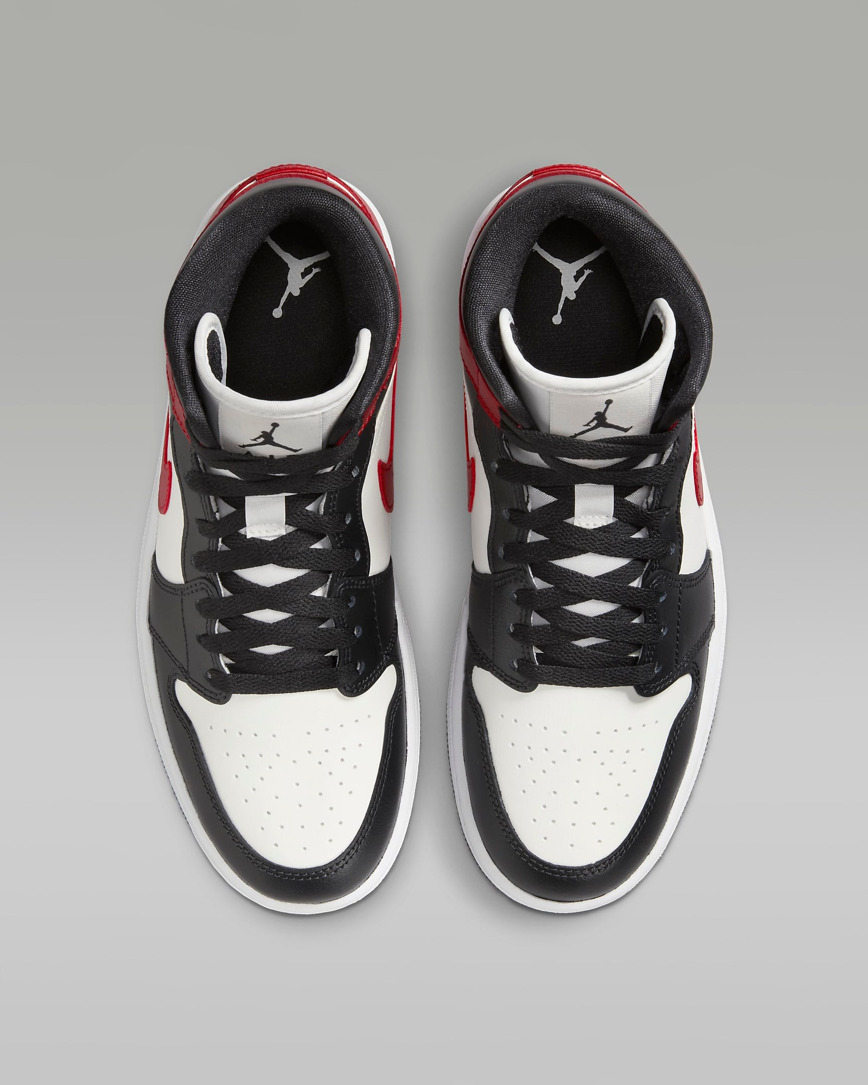 Image of Дамски Кецове NIKE WMNS AIR JORDAN 1 MID - Ballistic-sport