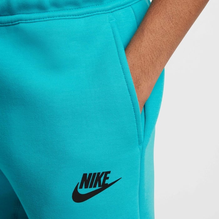 Image of Детски Къс панталон NIKE B NSW TECH FLC SHORT