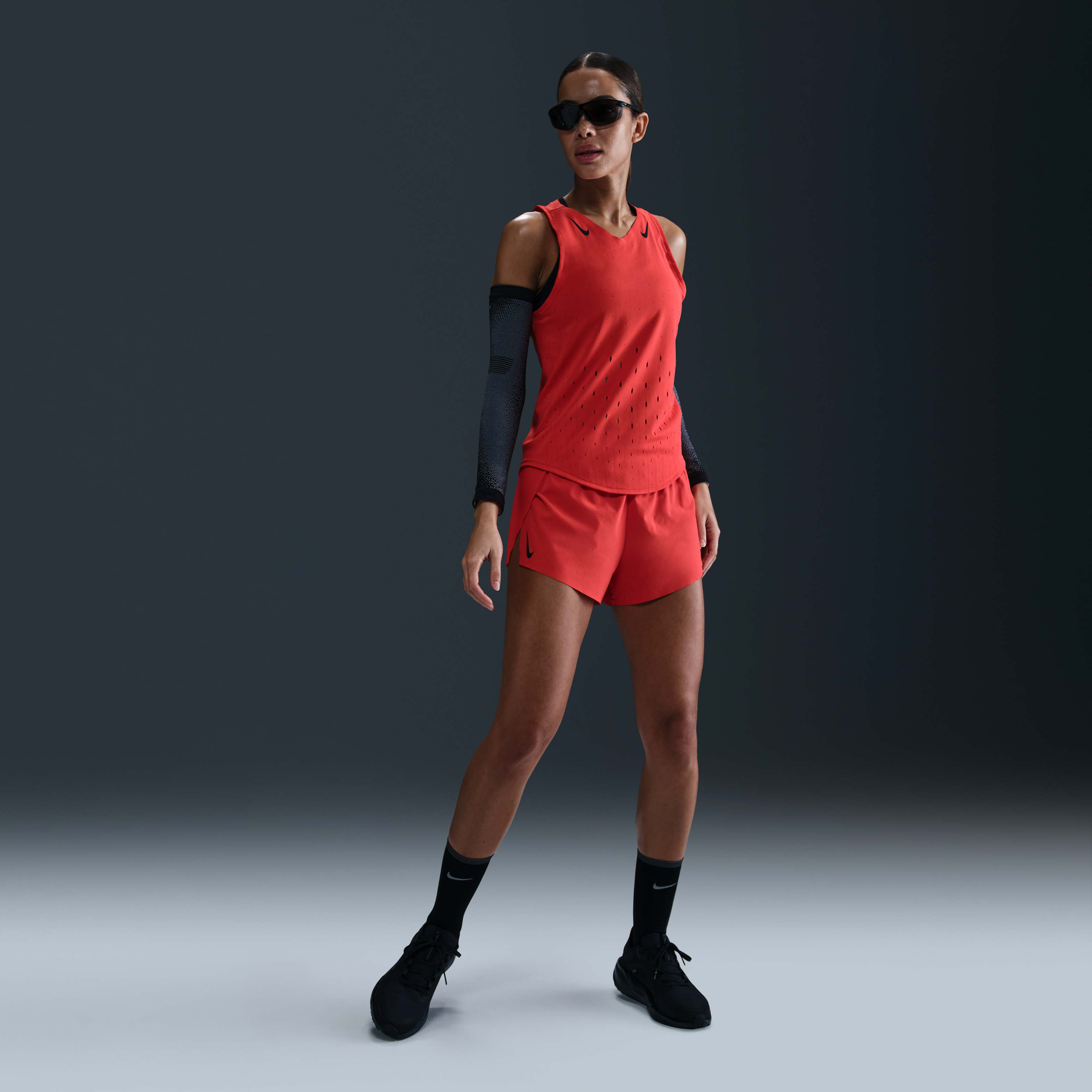 Image of Дамски потник NIKE W NK ARSWFT DFADV SINGLET