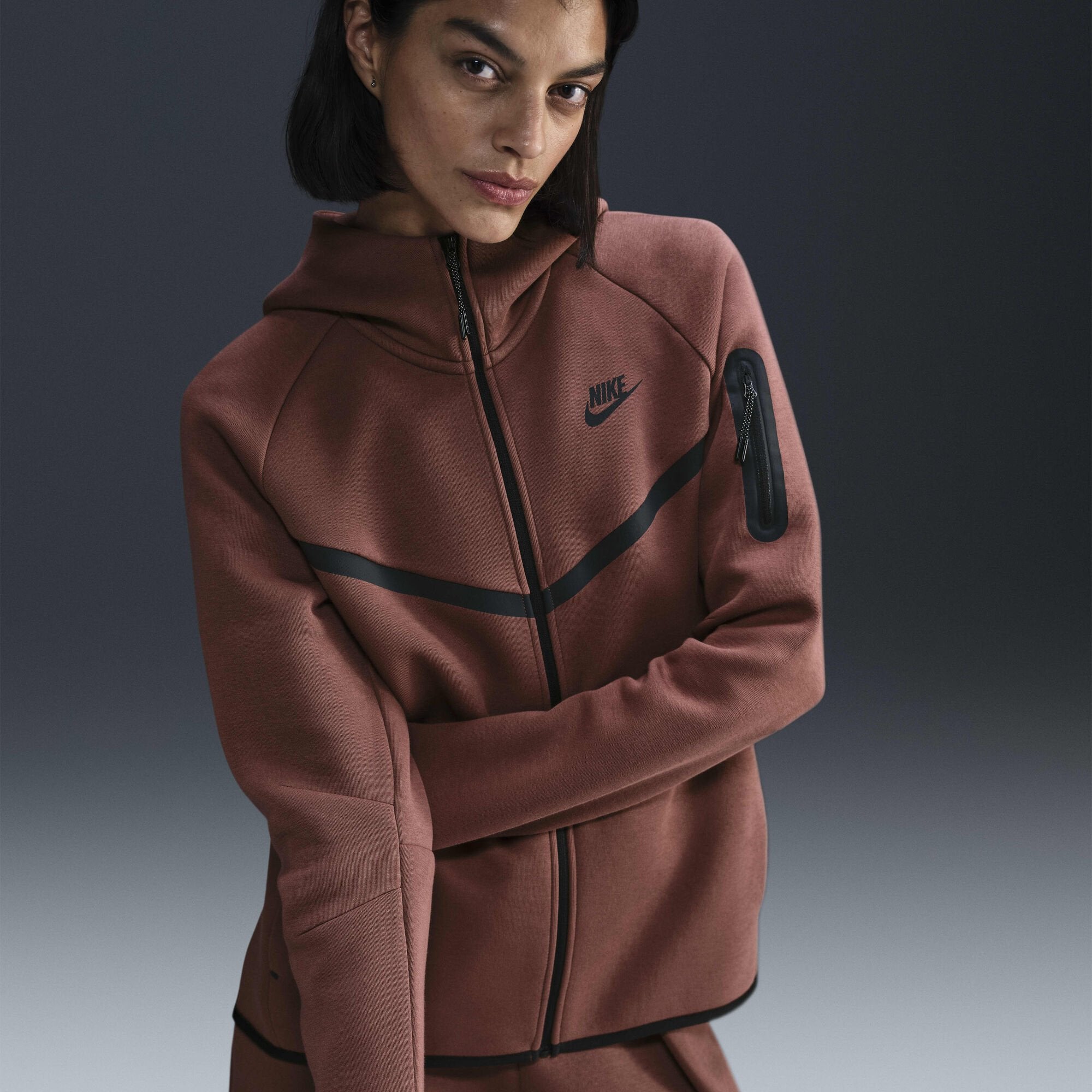 Image of Дамски Суитшърт NIKE W NSW TCH FLC WR FZ HDY 2 - Ballistic-sport