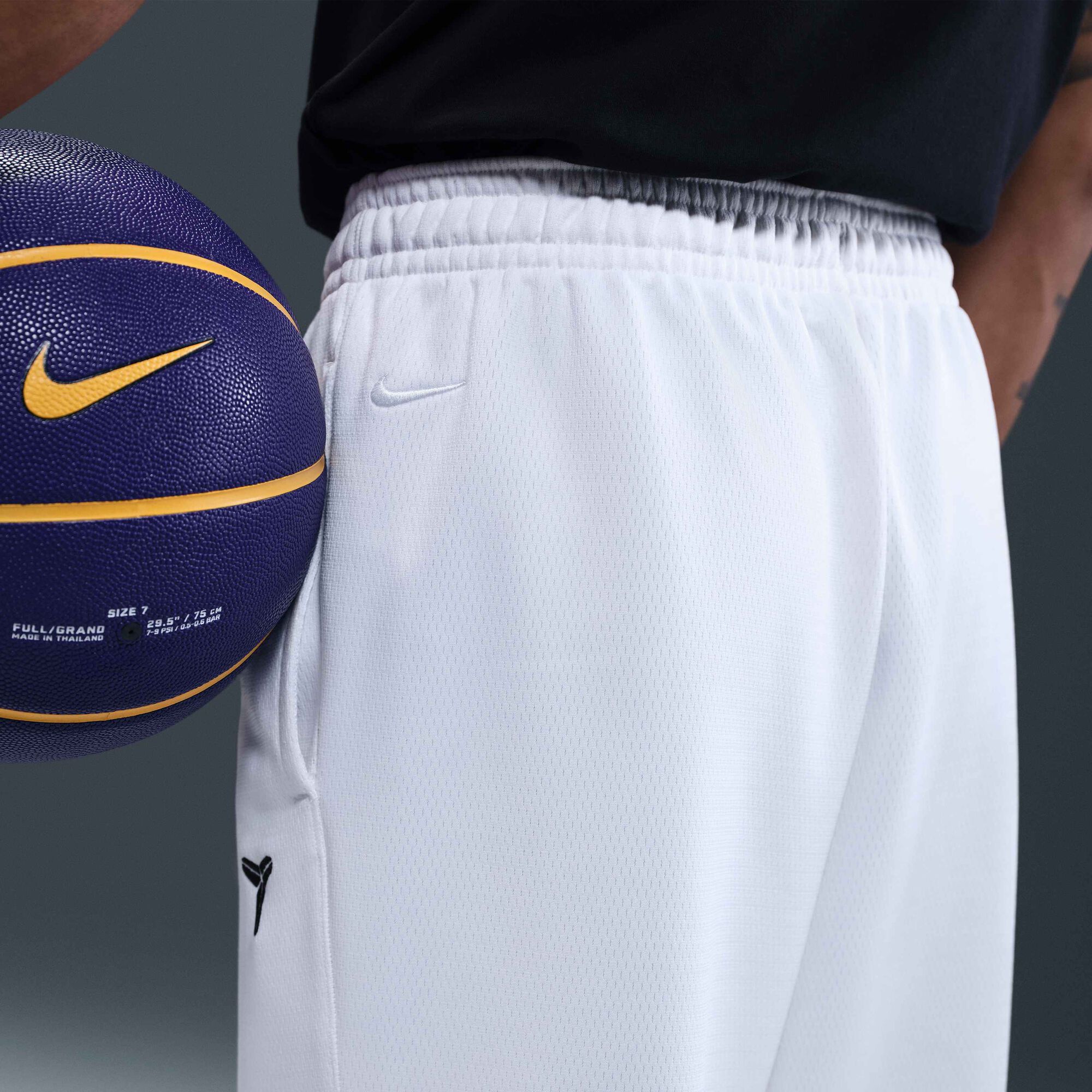 Image of Мъжки Панталон NIKE KB U NK TF FUND PANT