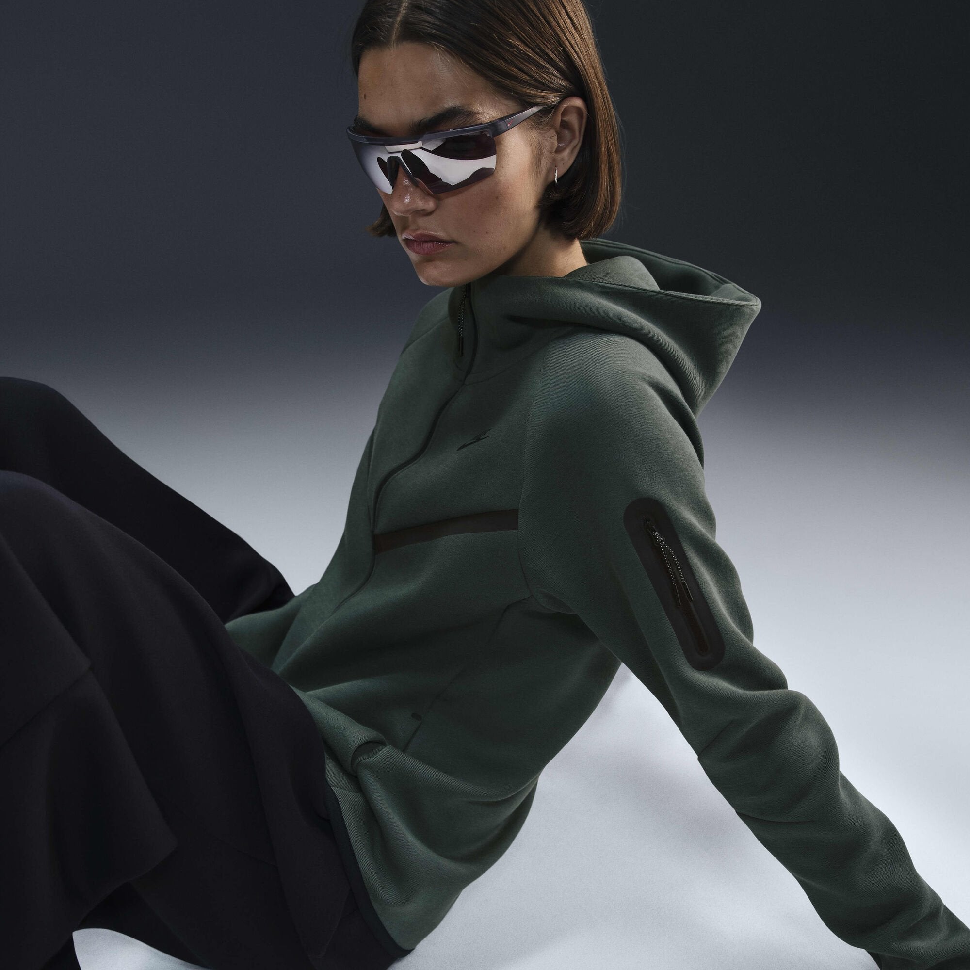 Image of Дамски Суитшърт NIKE W NSW TCH FLC WR FZ HDY 2 - Ballistic-sport