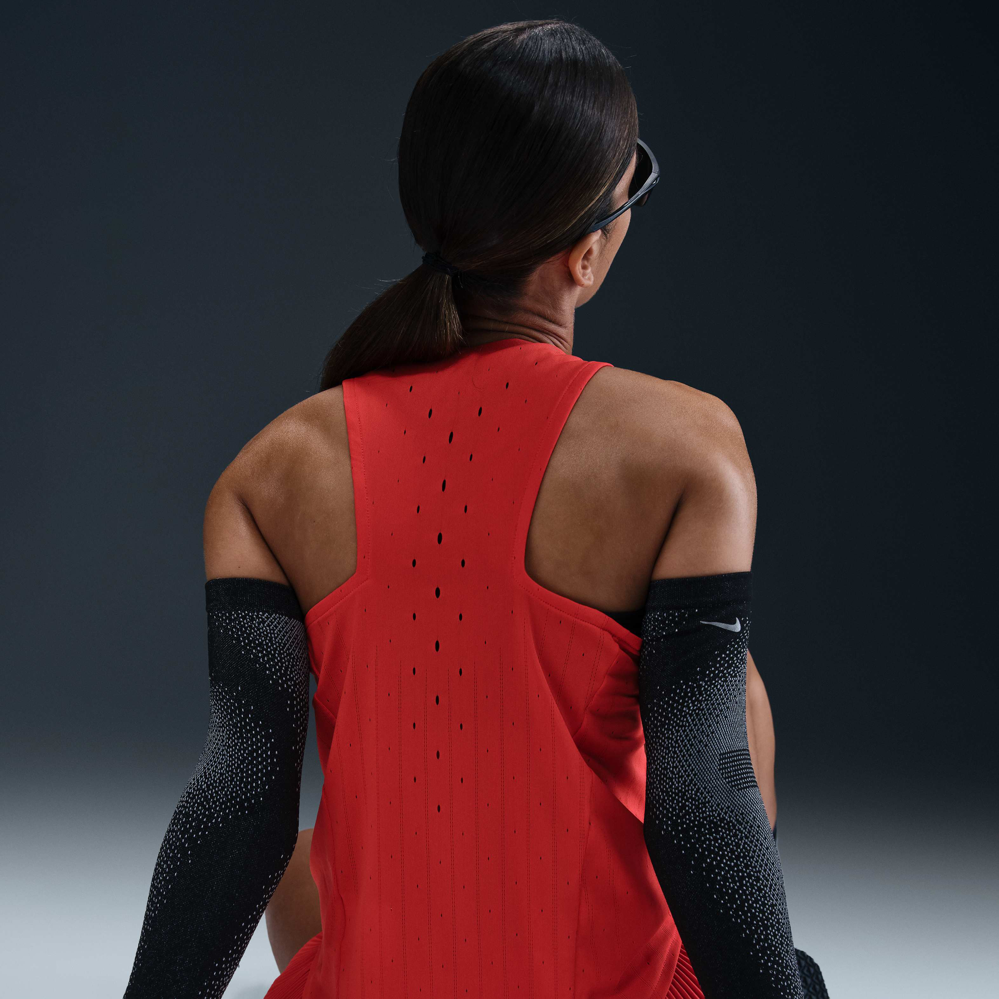 Image of Дамски потник NIKE W NK ARSWFT DFADV SINGLET