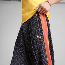 Image of Men's Pants PUMA T7 ROAD TO UNITY AOP Relaxed Straight Track Pants DK op