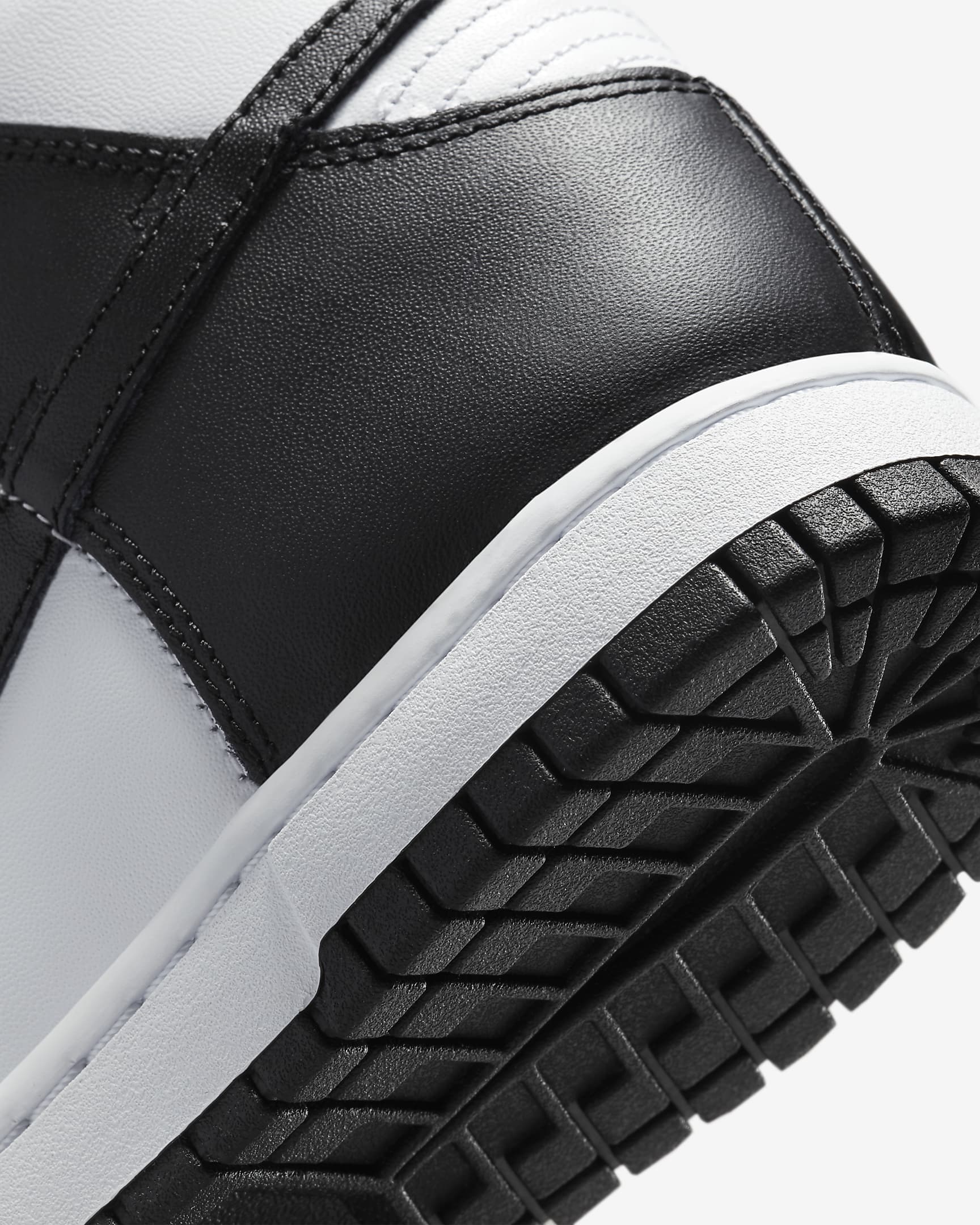 Image of Дамски маратонки NIKE W NIKE DUNK HIGH - Ballistic-sport