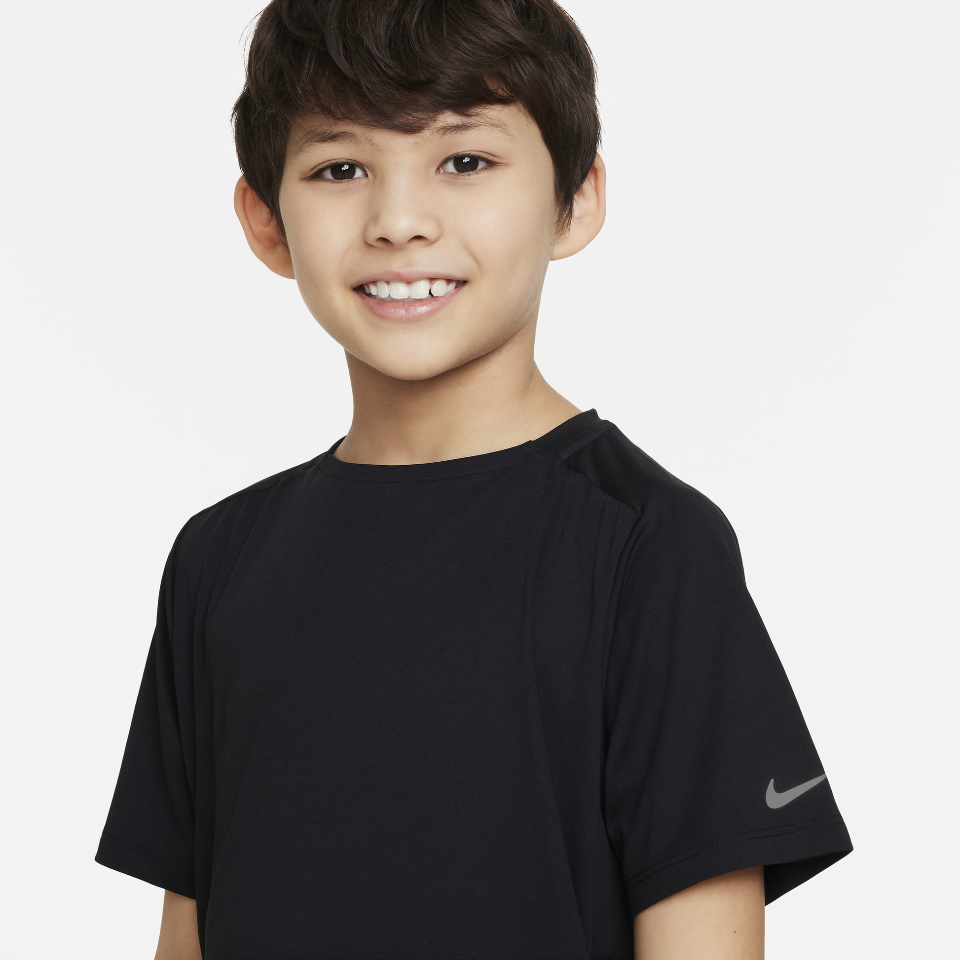 Юношеска Тениска NIKE B NK DF MULTI TECH SS TOP - Ballistic-sport