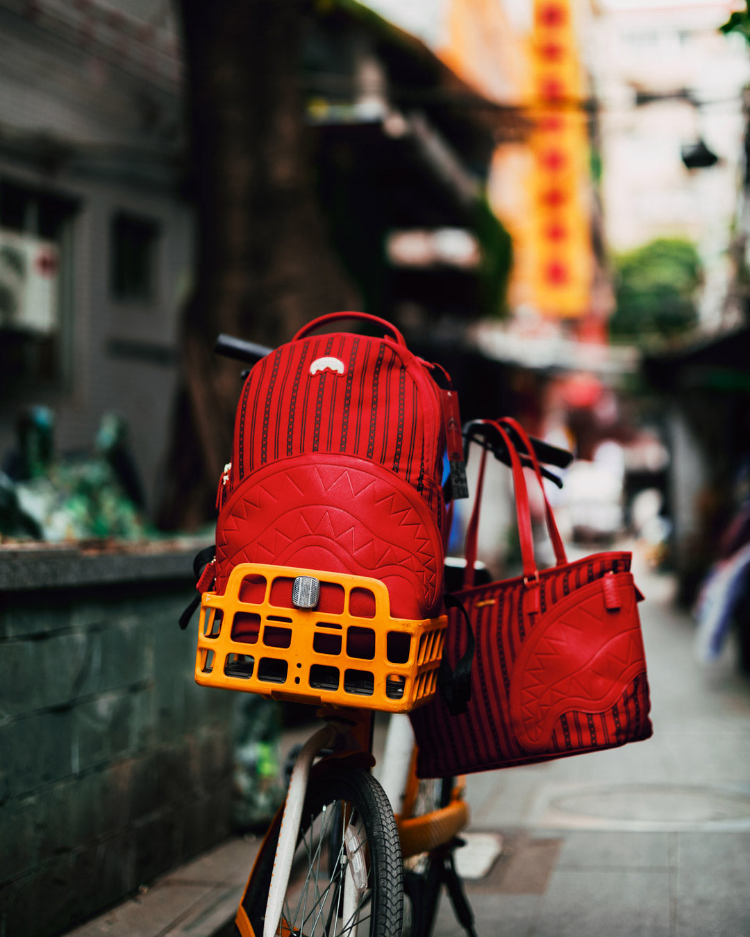 Image of Дамска Чанта SPRAYGROUND REVERSE SIP 2.0 TOTE