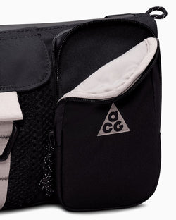 Image of Унисекс Чанта NIKE ACG DAYMAX CROSSBODY, Балистик, черен цвят