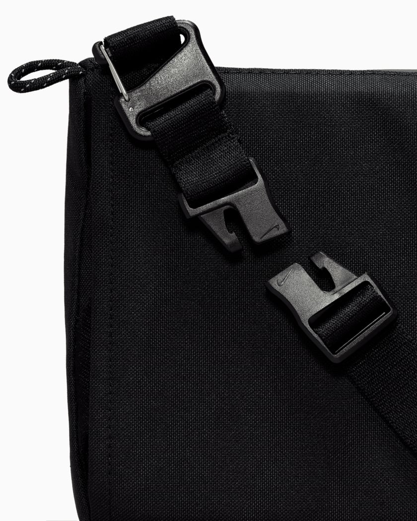 Унисекс Чанта NIKE ACG DAYMAX CROSSBODY, Балистик, черен цвят
