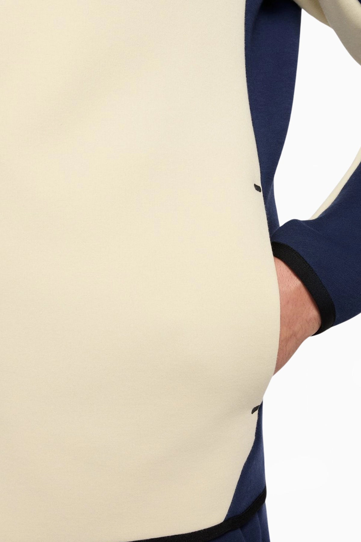 Image of Men's Sweatshirt NIKE M NK TECH FLC FZ WR HOODIE