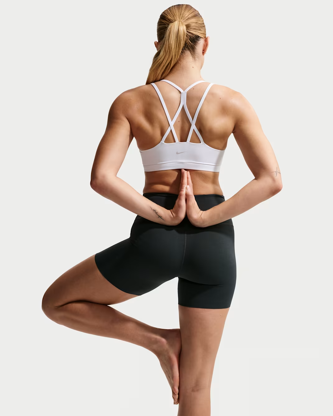 Image of Дамско Бюстие NIKE W NK DF ZENVY STRAPPY BRA – 010 – изглед 5