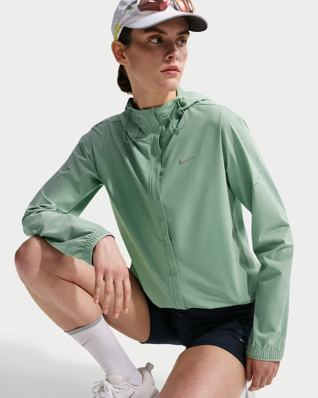 Image of Дамско яке NIKE W NK SWIFT RPL PKBL JKT