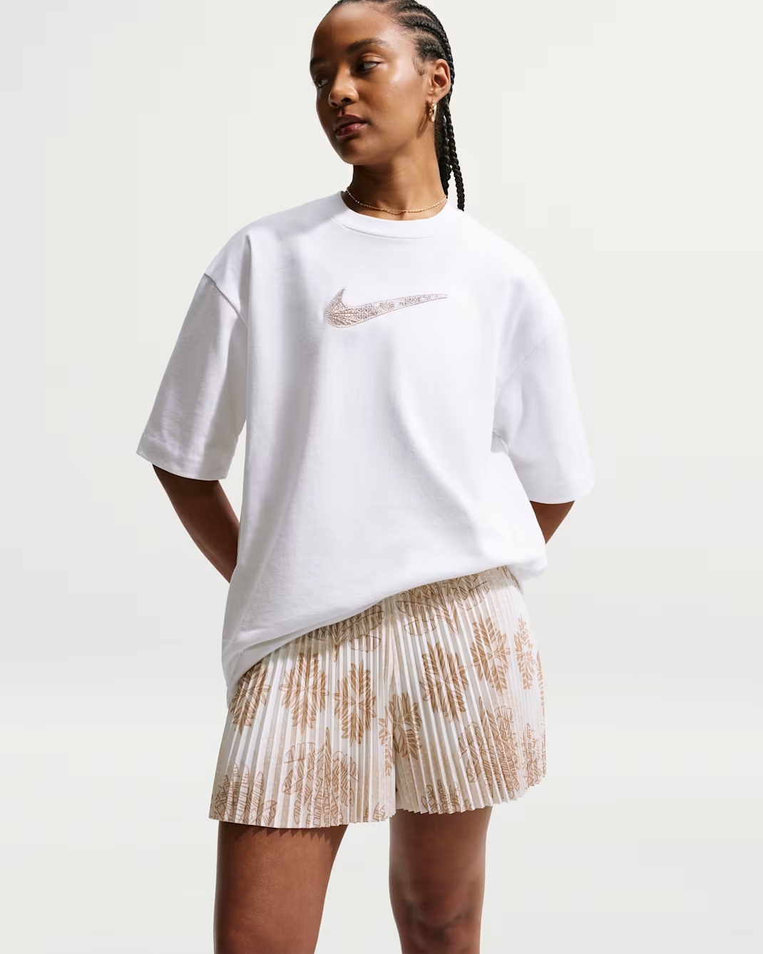 Image of Дамски Къс панталон NIKE W NSW NOC MR 3IN SHORT