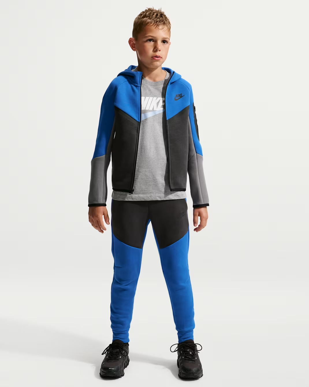Image of Детски Суитшърт NIKE B NSW TCH FLC FZ - PD