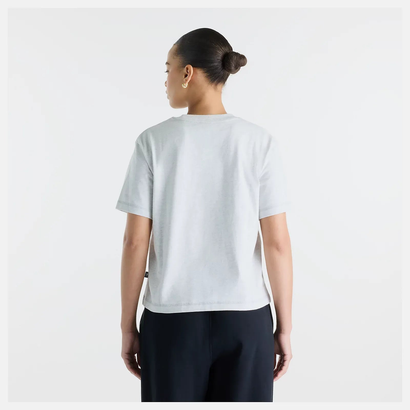 Image of Дамска Тениска NEW BALANCE SHIRT VARSITY SCHOLAR RELAXED HIP T-SHIRT