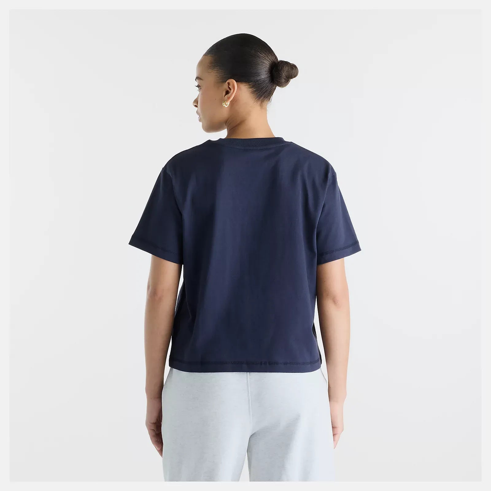 Image of Дамска Тениска NEW BALANCE SHIRT VARSITY SCHOLAR RELAXED HIP T-SHIRT