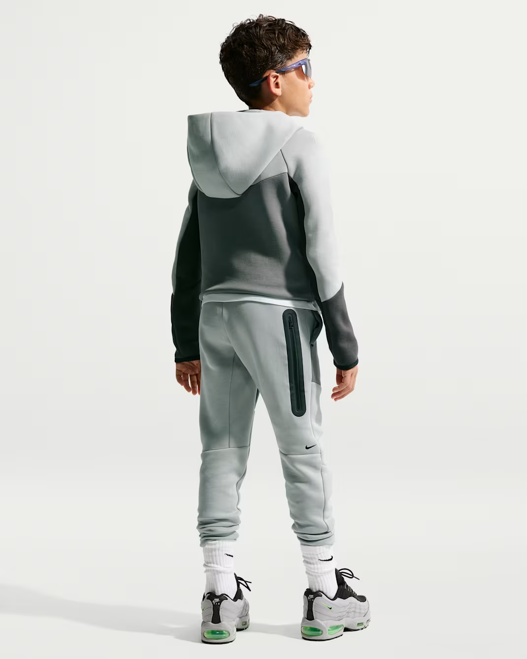 Image of Детски Панталон NIKE B NSW TCH FLC JGGR - PD