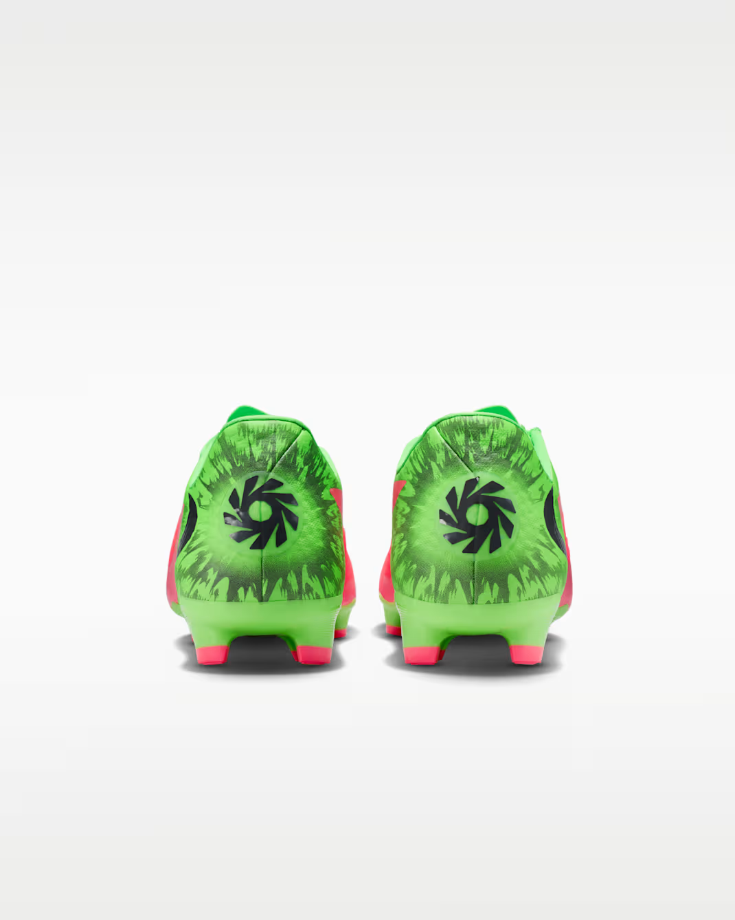 Image of Мъжки футболни обувки NIKE PHANTOM 6 LOW ACAD FG/MG EH
