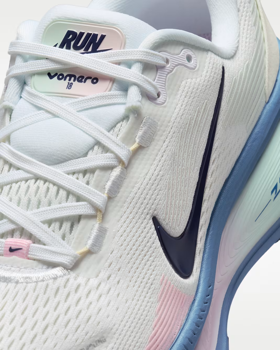 Image of Дамски Маратонки NIKE W NIKE VOMERO 18
