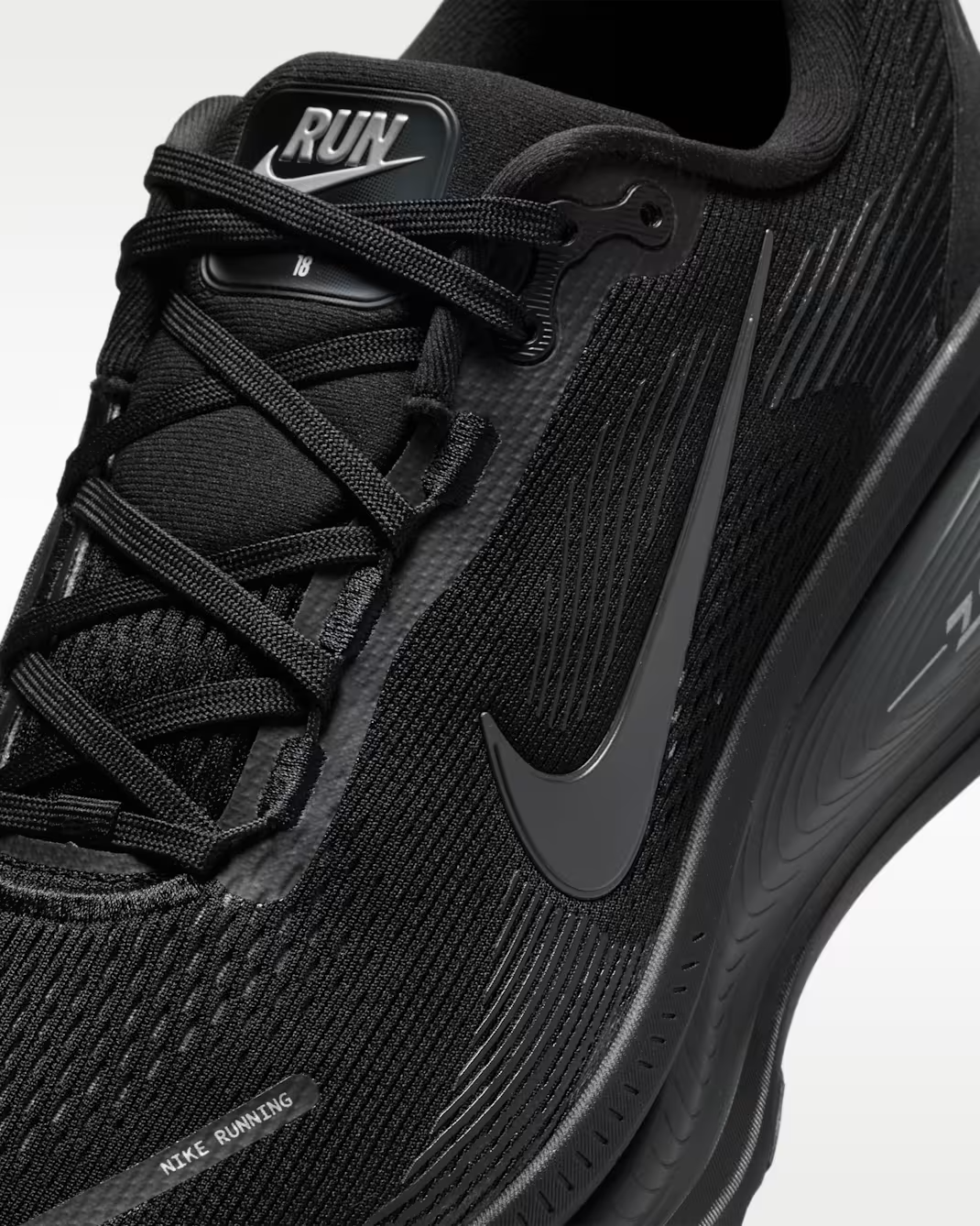 Image of Мъжки Маратонки NIKE NIKE VOMERO 18