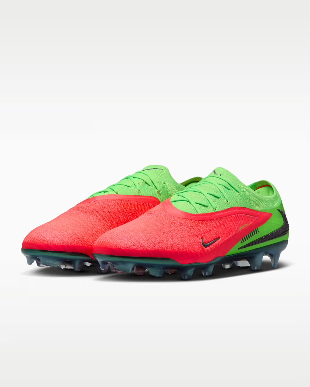 Image of Мъжки  футболни обувки NIKE PHANTOM 6 LOW ELITE FG EH