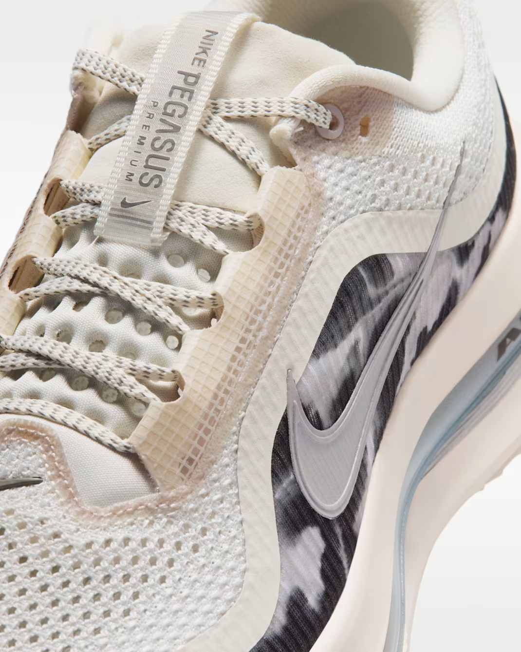 Image of Дамски Маратонки NIKE W NIKE PEGASUS PREMIUM SE