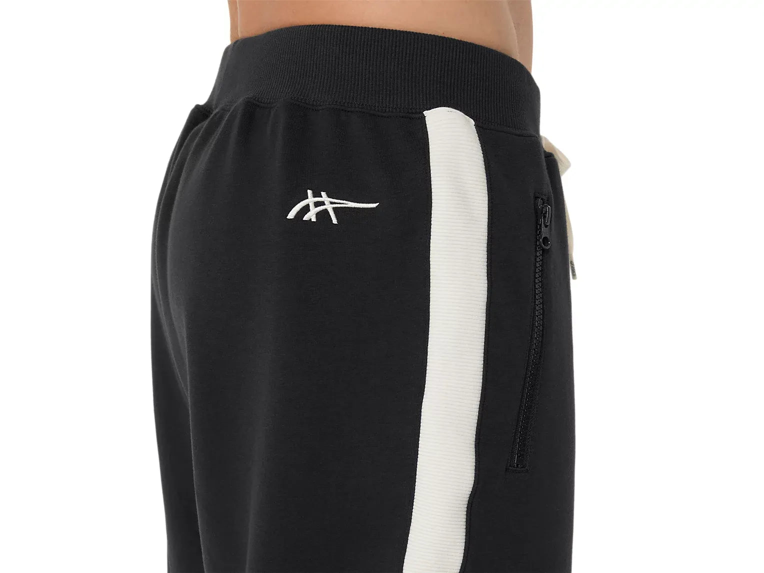 Image of Мъжки Панталон ASICS HERITAGE TRACK PANT BLACK