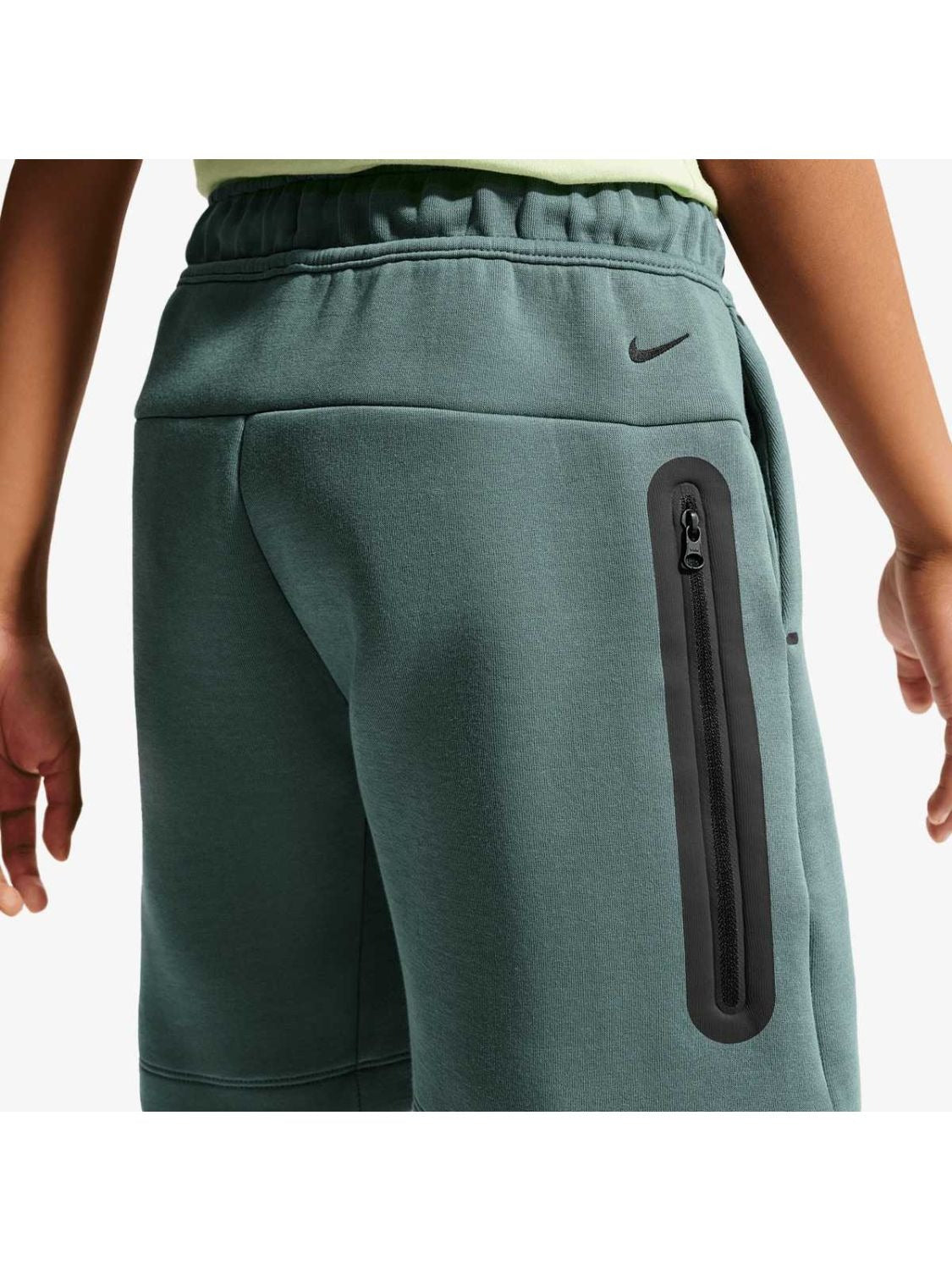 Image of Детски Къс панталон NIKE B NSW TCH FLC SHORT - PD