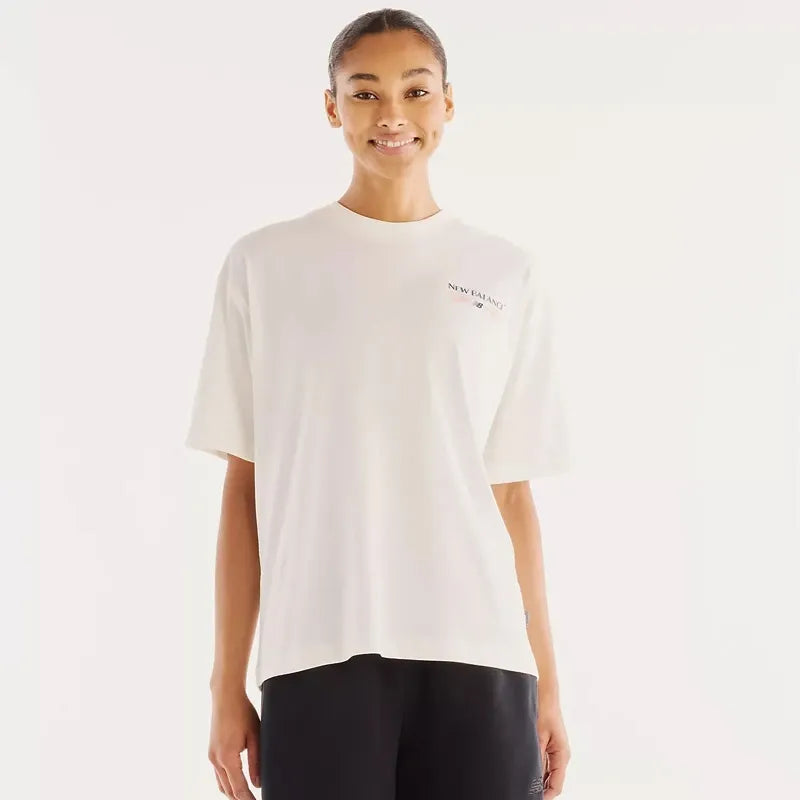 Image of Дамска Тениска NEW BALANCE SHIRT GRAB A BITE BOSTON OVERSIZED T-SHIRT