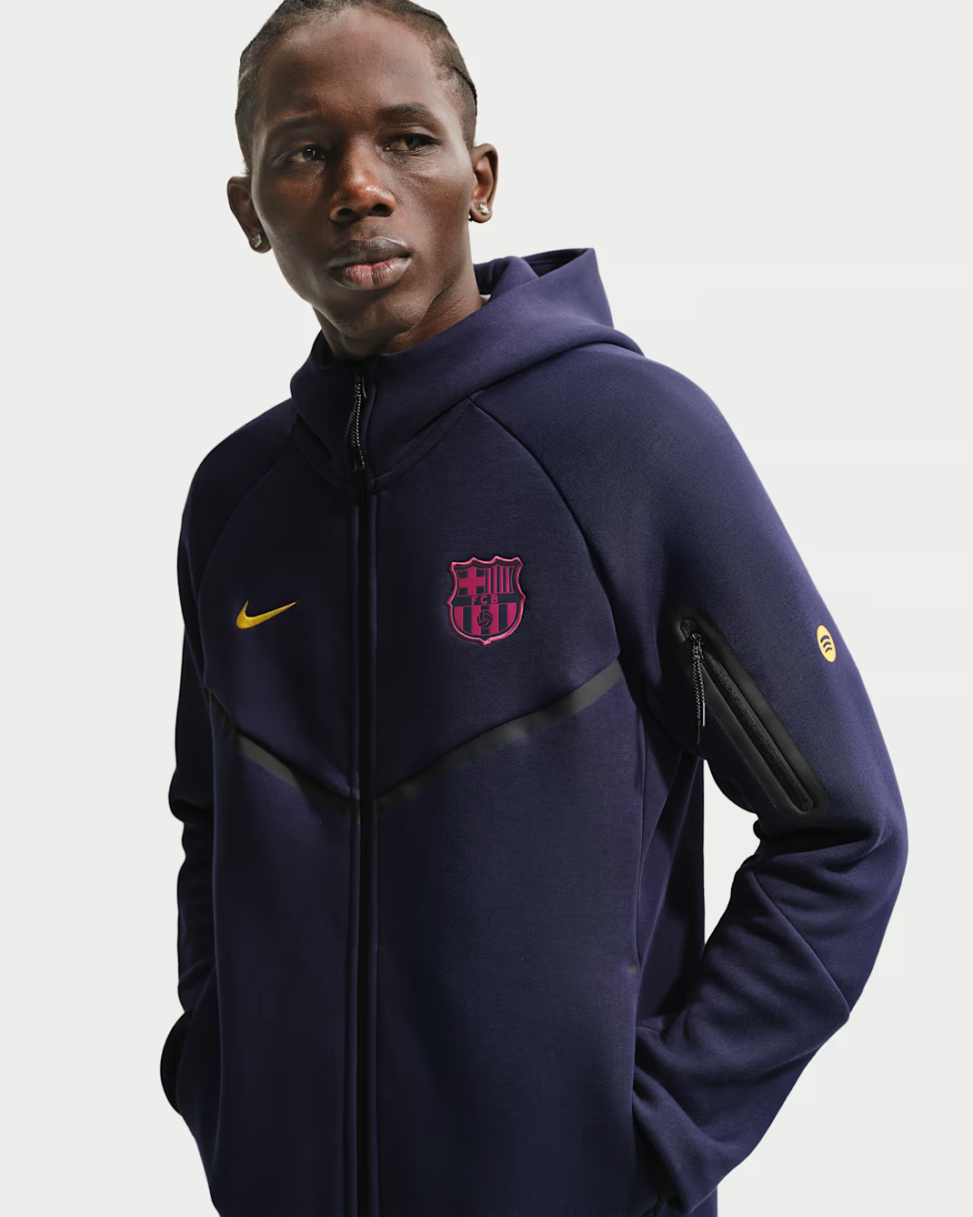 Image of Мъжки Суитшърт NIKE FCB M NK TCH FLC FZ WR HOODIE