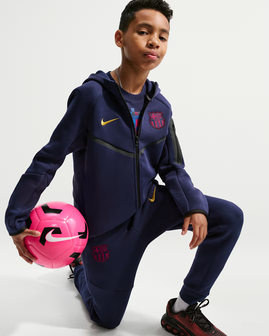 Image of Унисекс Суитшърт NIKE FCB B NSW TECH FLC FZ