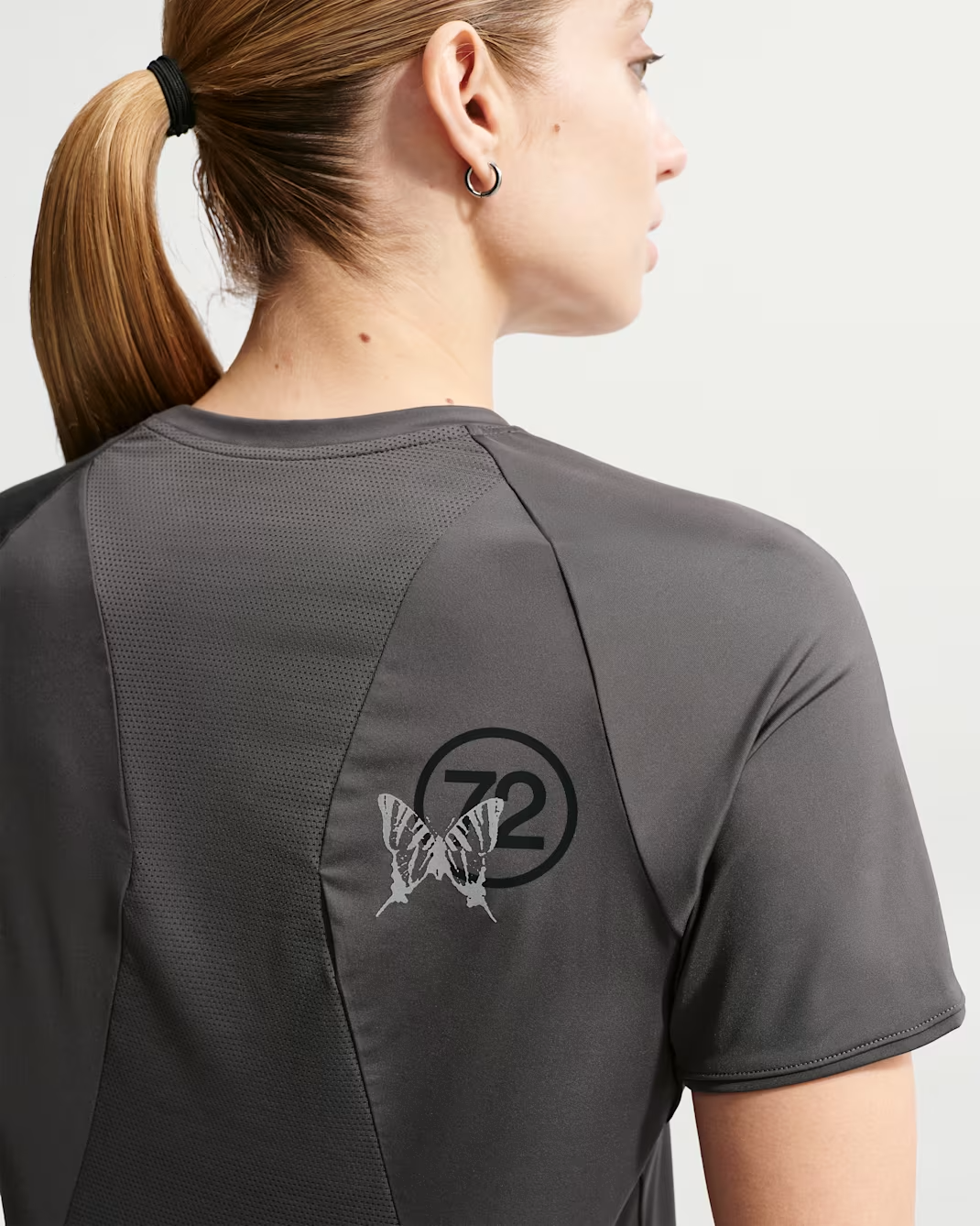 Image of Дамска Тениска NIKE W NK SWIFT DF TOP SS DSRPT